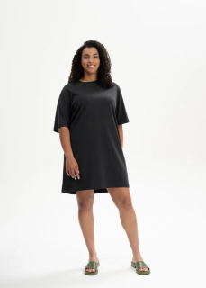 Oversized T-Shirtkleid BAASU schwarz